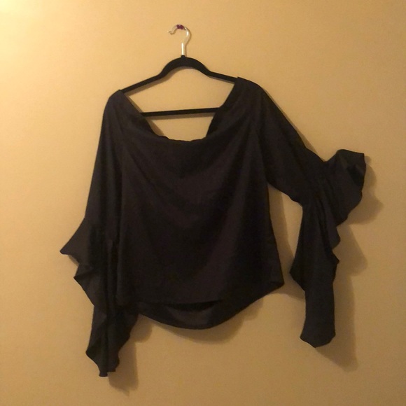 Black off-the shoulder blouse - Picture 3 of 4